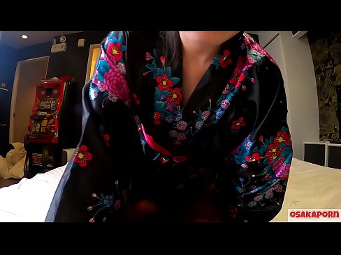 ❤️ Ung cosplay pige elsker sex til orgasme med en sprøjte i en hestepige og et blowjob. Asiatisk pige med behåret fisse og smukke bryster i traditionel japansk kostume i amatørvideo, der viser onani med fucklegetøj. Sakura 3 OSAKAPORN. Fucking video at da.epicshowdown.top